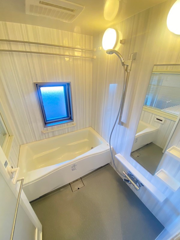 バス・シャワールーム　お風呂で日々の疲れを落としましょう