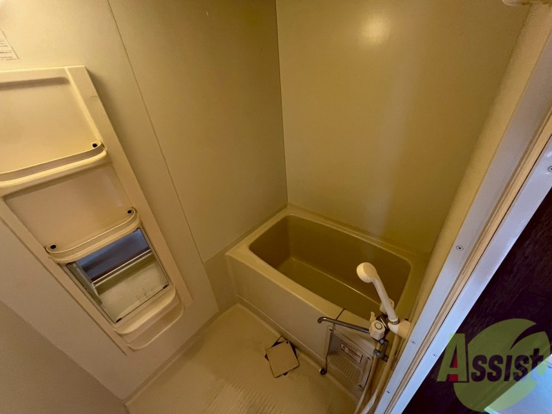 バス・シャワールーム　お風呂になります。一日の疲れを癒してくださいね。