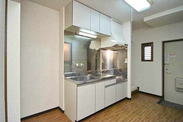 キッチン　実際のお部屋と異なる場合があります