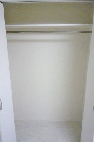 収納　「b’CASA森下」