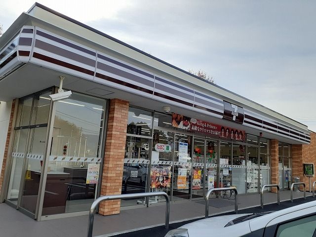 コンビニ　セブンイレブン塩原接骨木店（コンビニ）まで2200m