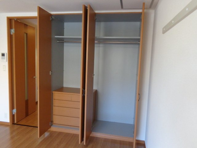 収納　クローゼット