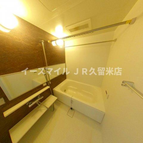 バス・シャワールーム　お風呂で日々の疲れを落としましょう