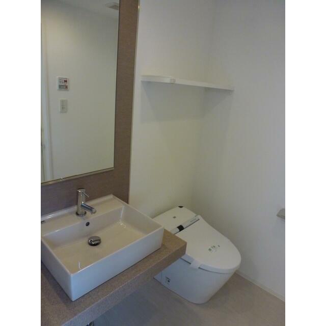 洗面設備　Cタイプ2014年5月撮影 同タイプ703号室の写真です。