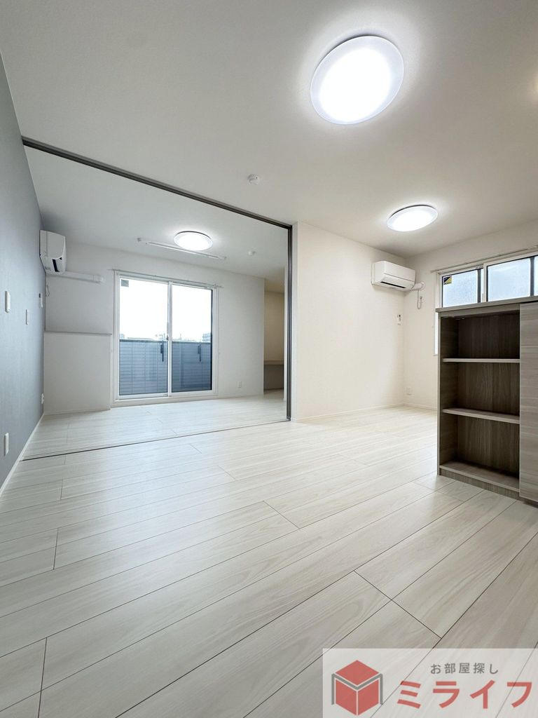 居室・リビング　同メーカー施工の同仕様写真です。。