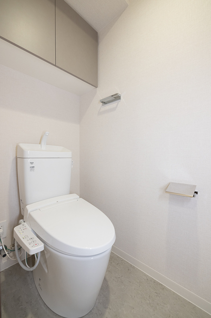 トイレ　※写真は同タイプ住戸です。