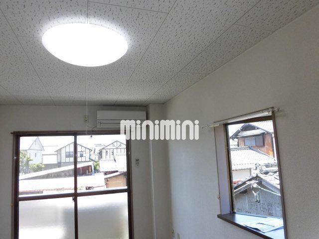 その他　エアコン・照明器具付きのお部屋です。