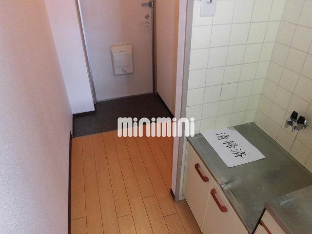 その他　玄関の様子です。