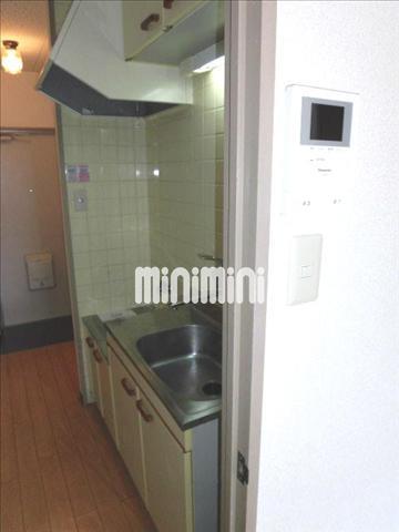 セキュリティ　訪問者が分かるＴＶモニターホン付きです。