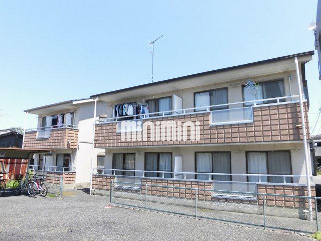 建物外観　２階建てのマンションタイプです。