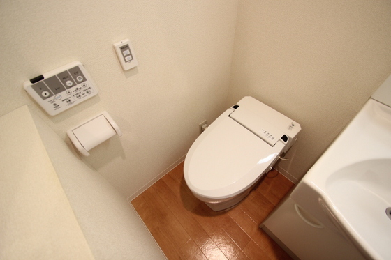 トイレ　※別部屋の写真です