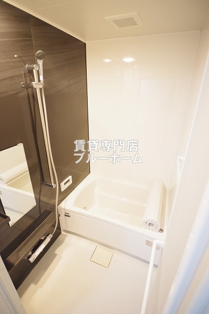 バス・シャワールーム　追い炊き機能付きお風呂です！