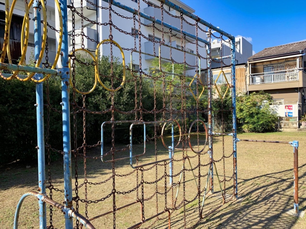 公園　稱徳寺遊園（公園）まで474m