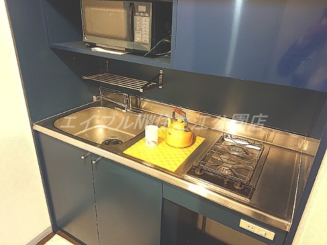 キッチン　モデルルーム撮影※実際は家具・家電無し