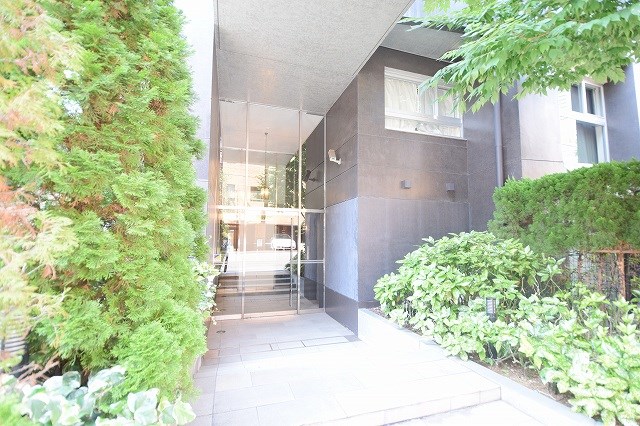 エントランス　エントランス