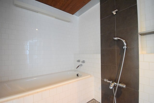 バス・シャワールーム　お風呂