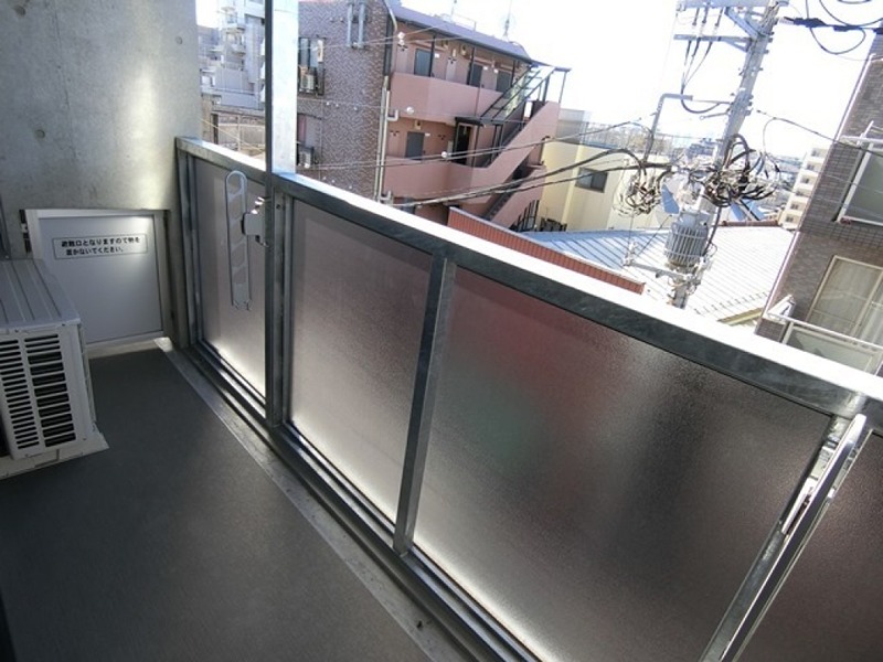 バルコニー　※同仕様写真含む