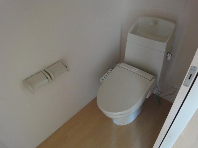 トイレ　シャワー付トイレ