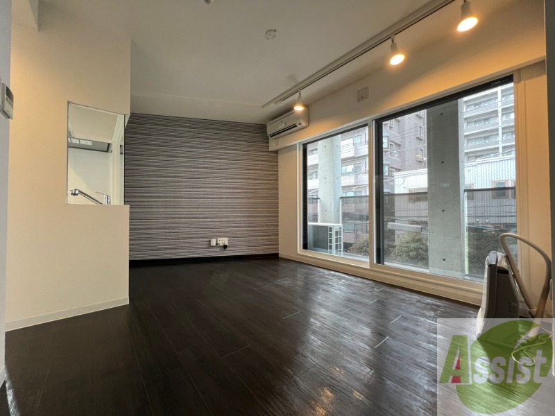 居室・リビング　広くてキレイなお部屋が広がっていて、充実した生活が送れそう。