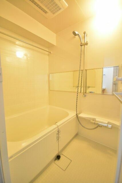 バス・シャワールーム　お風呂で日々の疲れを落としましょう