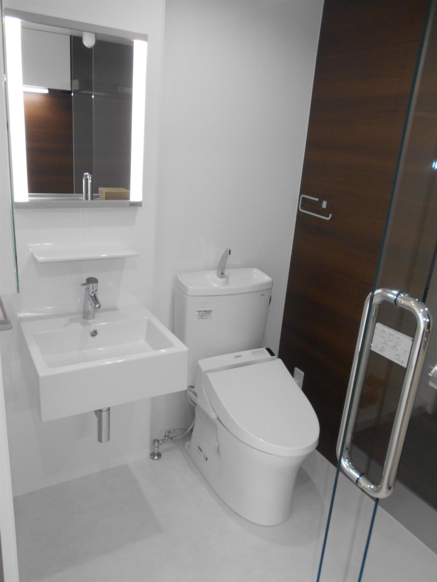 洗面設備　手洗いやうがい時に便利な洗面化粧台♪