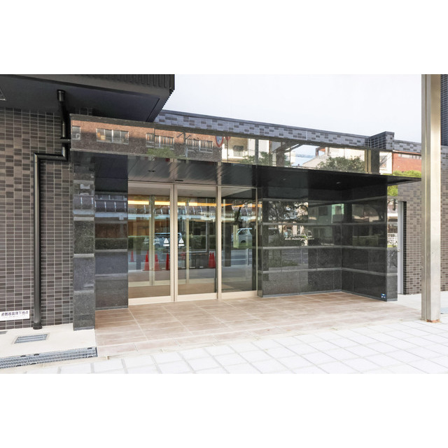 エントランス　清潔なエントランスです