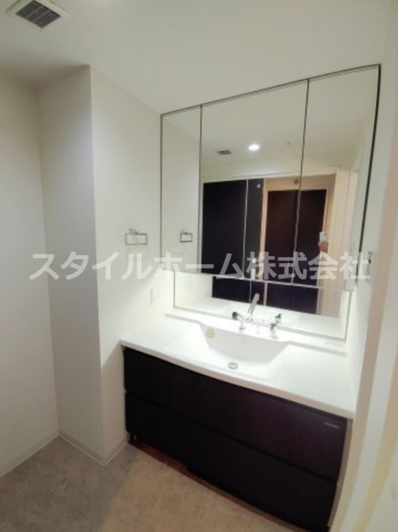 洗面設備　別部屋写真です。