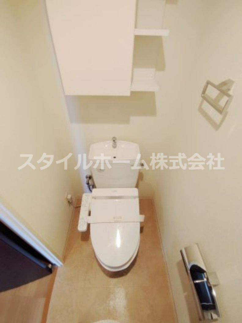 トイレ　別部屋写真です。