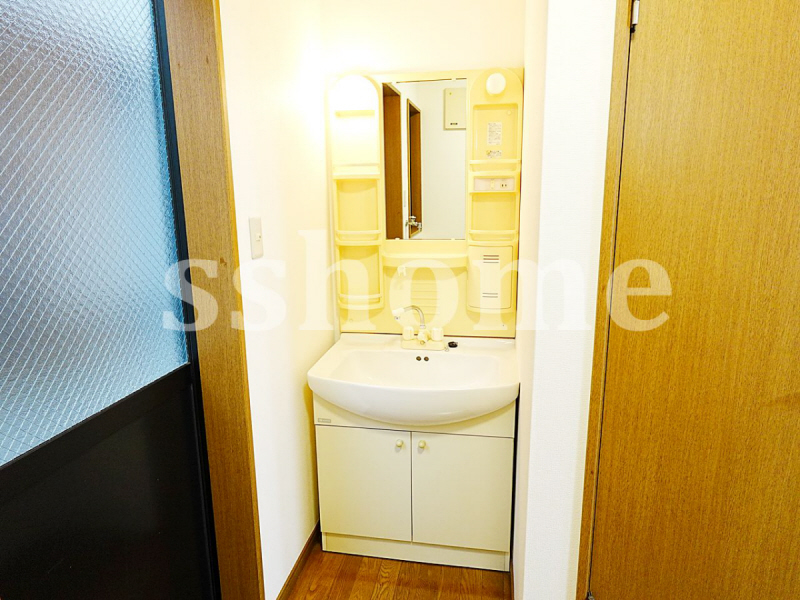 洗面設備　洗髪洗面化粧台