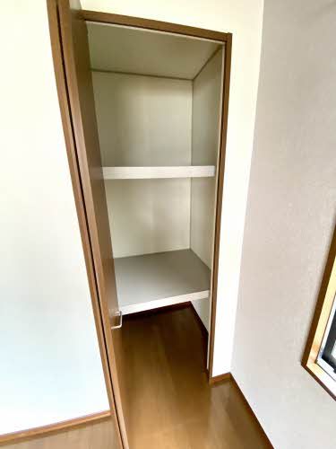 収納　洋室収納