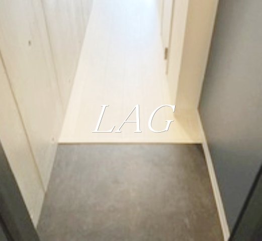 玄関　玄関です。