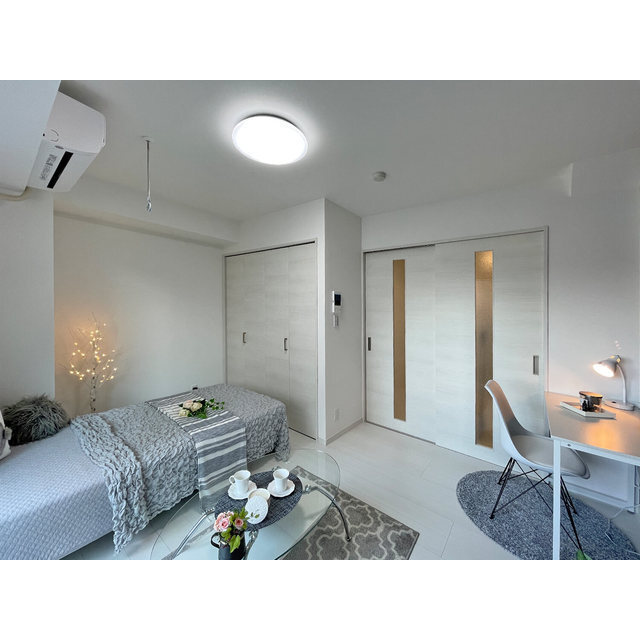 居室・リビング　※家具・家電の備え付けはありません