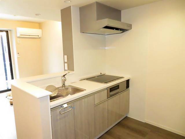 キッチン　システムキッチン（ＩＨクッキングヒーター）