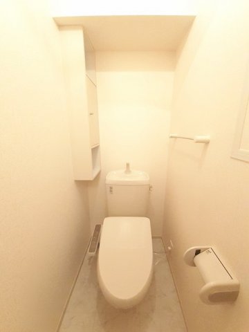 トイレ　落ち着いたトイレです
