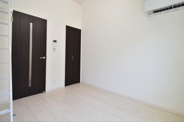 居室・リビング　フローリングのお部屋