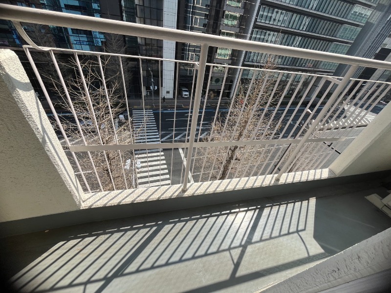 バルコニー　バルコニー