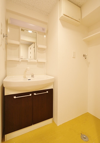 洗面設備　朝の準備はこちらで