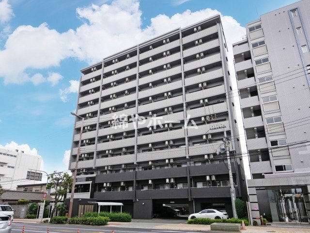 建物外観　外観は落ち着いています