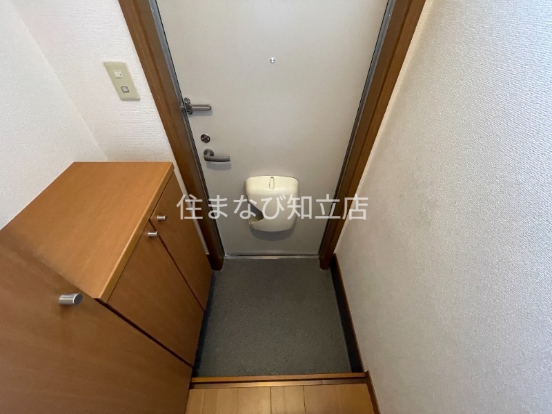玄関　同型別部屋写真