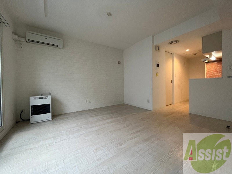 居室・リビング　広くてキレイなお部屋が広がっていて、充実した生活が送れそう。