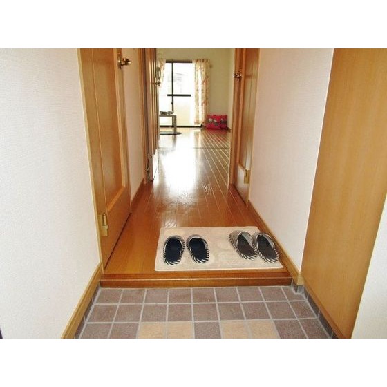 玄関　別部屋参考写真（備品は付いておりません）