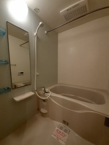 バス・シャワールーム　日々の疲れを癒すお風呂付です