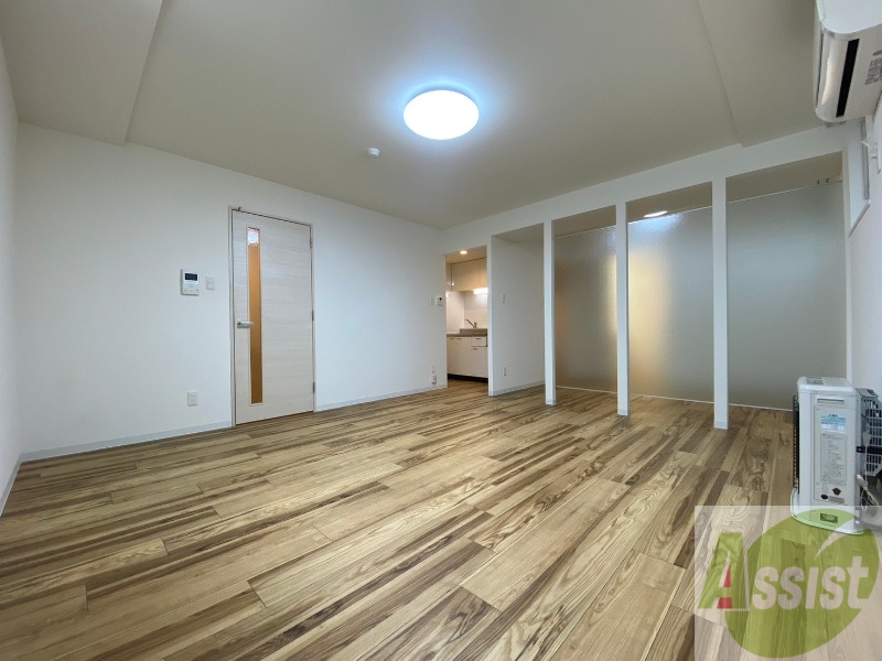 居室・リビング　広くてキレイなお部屋が広がっていて、充実した生活が送れそう。