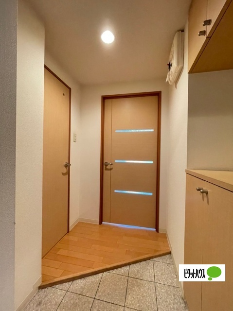 玄関　※他号室のお写真で