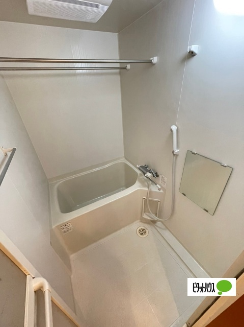 バス・シャワールーム　※他号室のお写真で