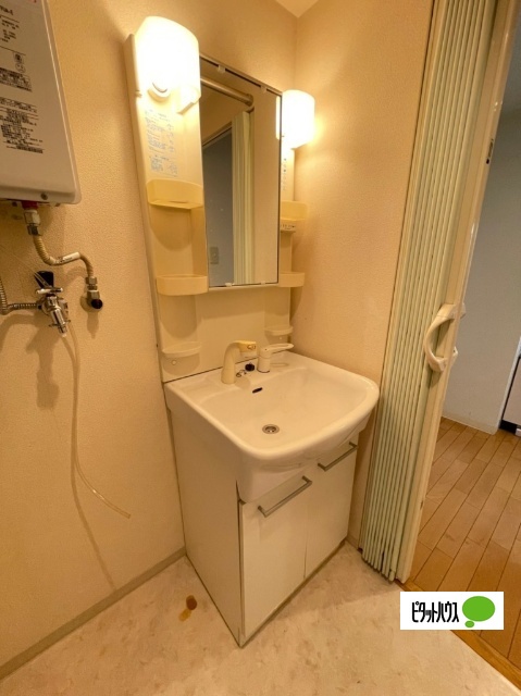 洗面設備　※他号室のお写真で