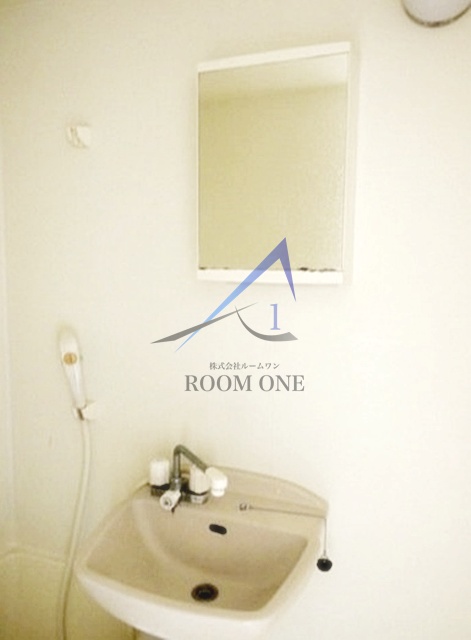 洗面設備　洗面台です。