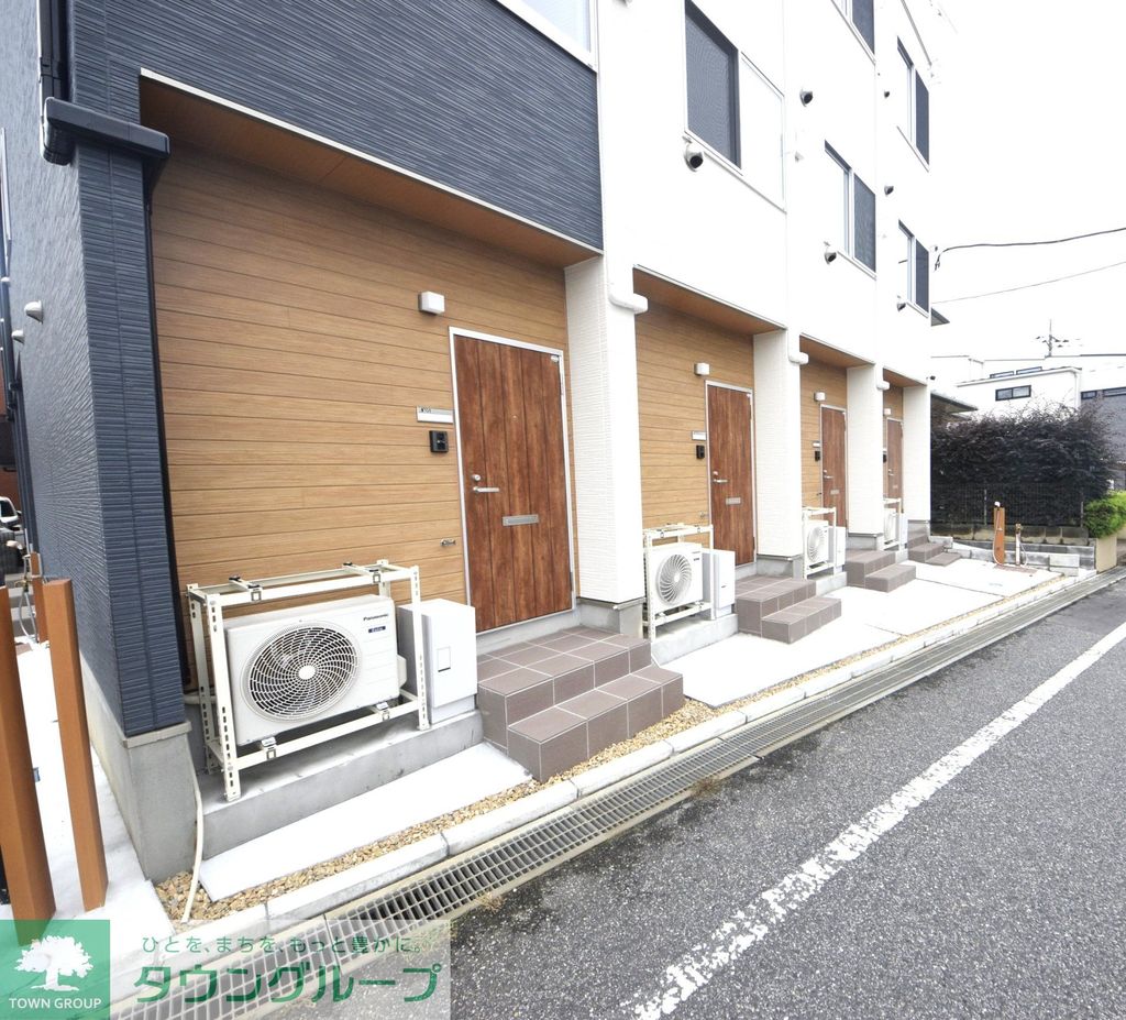 エントランス　庭