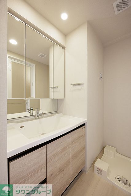 洗面設備　※写真は同タイプ住戸です。