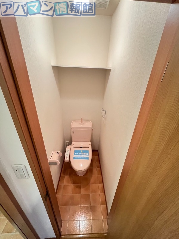 トイレ　※別号室のお写真になります